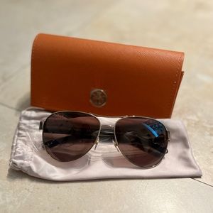 NEVER WORN Tory Burch aviators